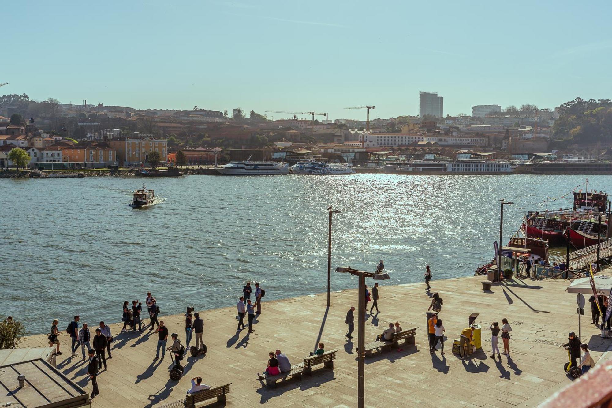 Youropo - Ribeira Oporto Camera foto